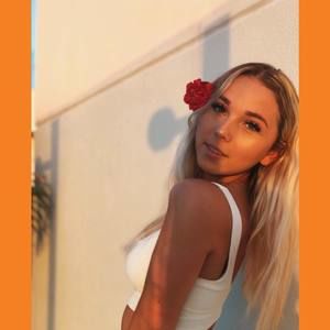 Meet your Posher, Lea